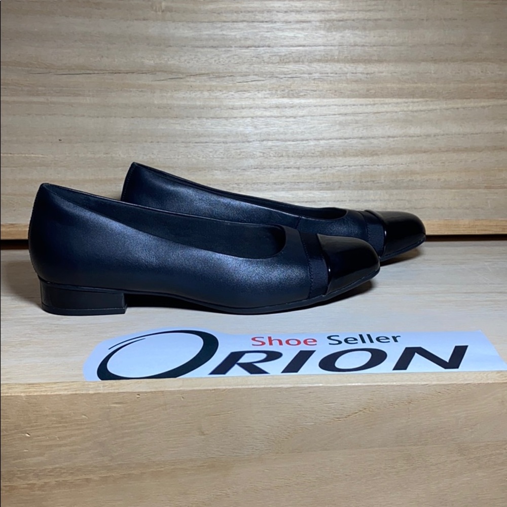 Clarks low block heel size 9